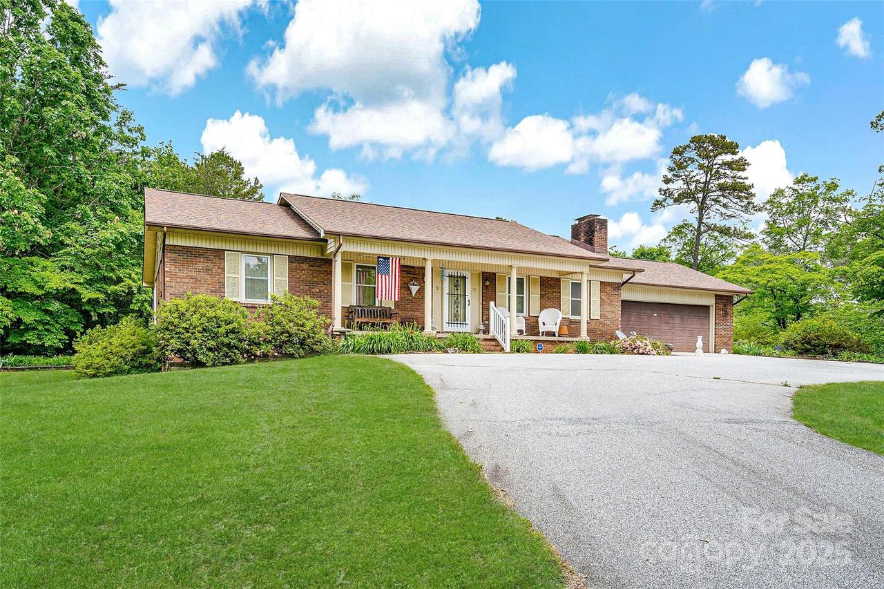 7050 W Us 70 Hwy., Old Fort, NC 28762