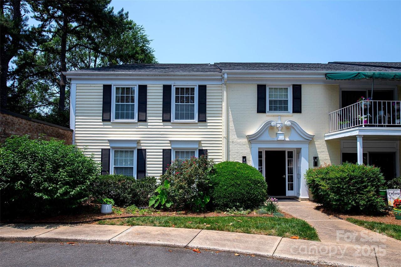 8356 Meadow Lakes Dr., Charlotte, NC 28210