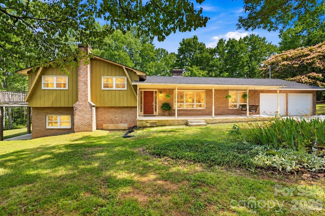 2619 Hopewell Church Rd., Sherrills Ford, NC 28673