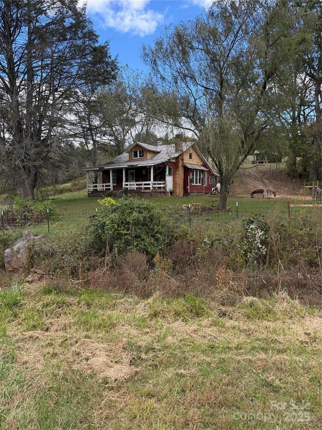 49 Loggy Hollow Rd., Bakersville, NC 28705