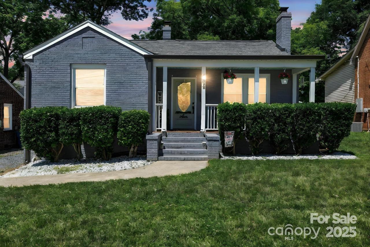 432 4th Street Pl., Hickory, NC 28602