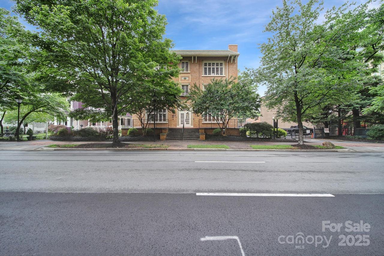 515 N Church St. #305, Charlotte, NC 28202