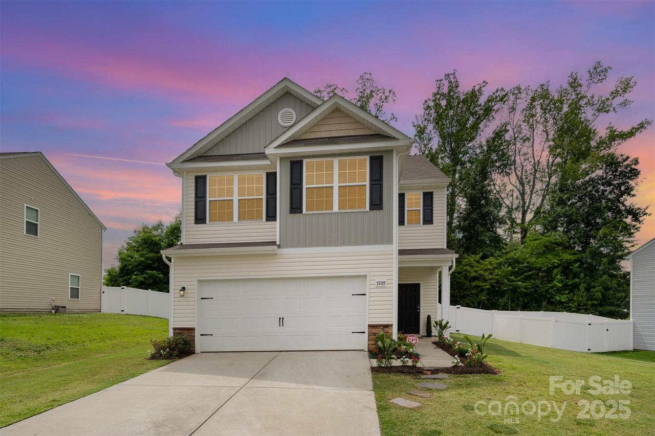 7209 Cuddington Dr., Charlotte, NC 28215