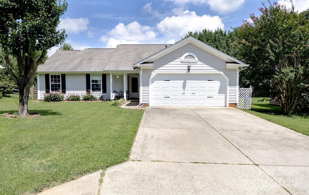 2936 Walsingham Ct., Matthews, NC 28105