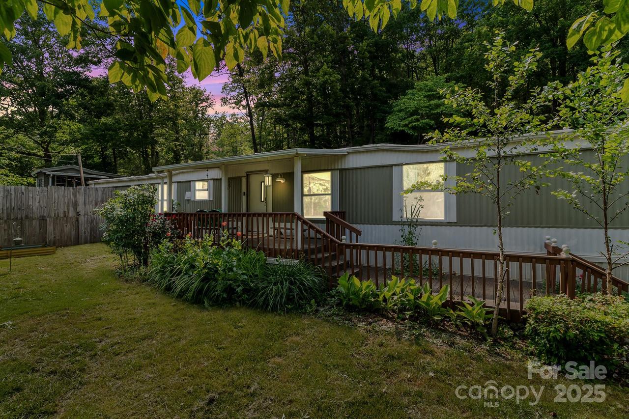 355 Dix Creek #2 Rd., Leicester, NC 28748