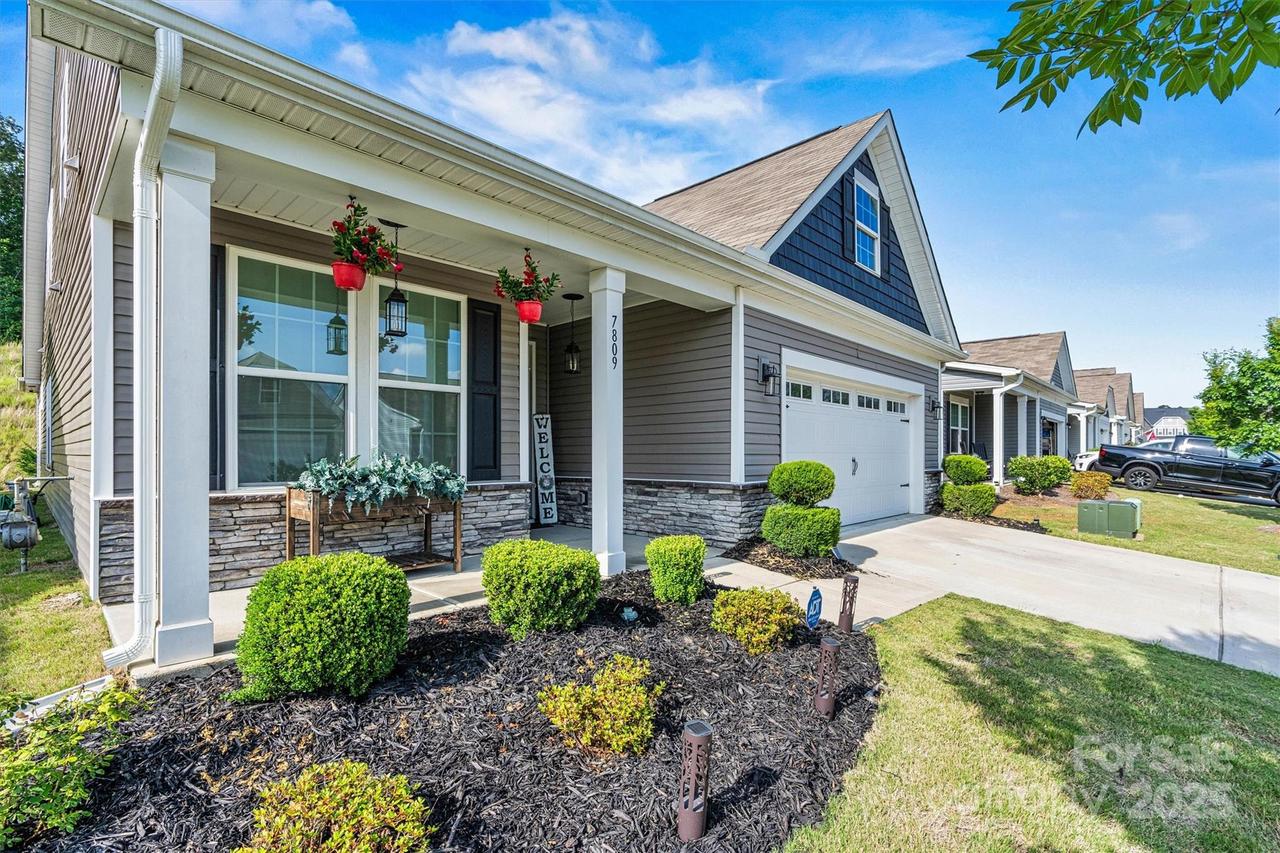 7809 Creek Park Dr., Denver, NC 28037