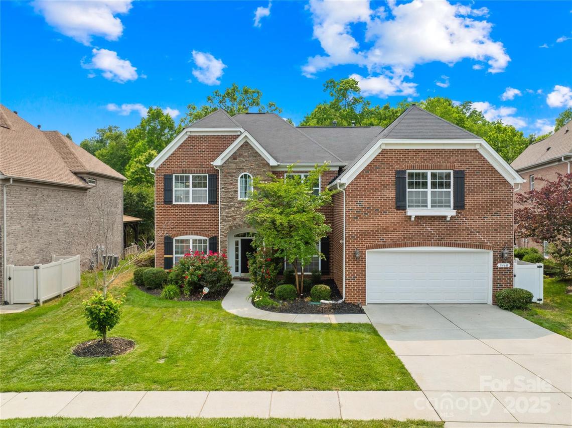 8460 Fairgreen Ave., Waxhaw, NC 28173