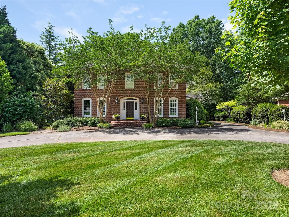 4026 Sharon View Rd., Charlotte, NC 28226