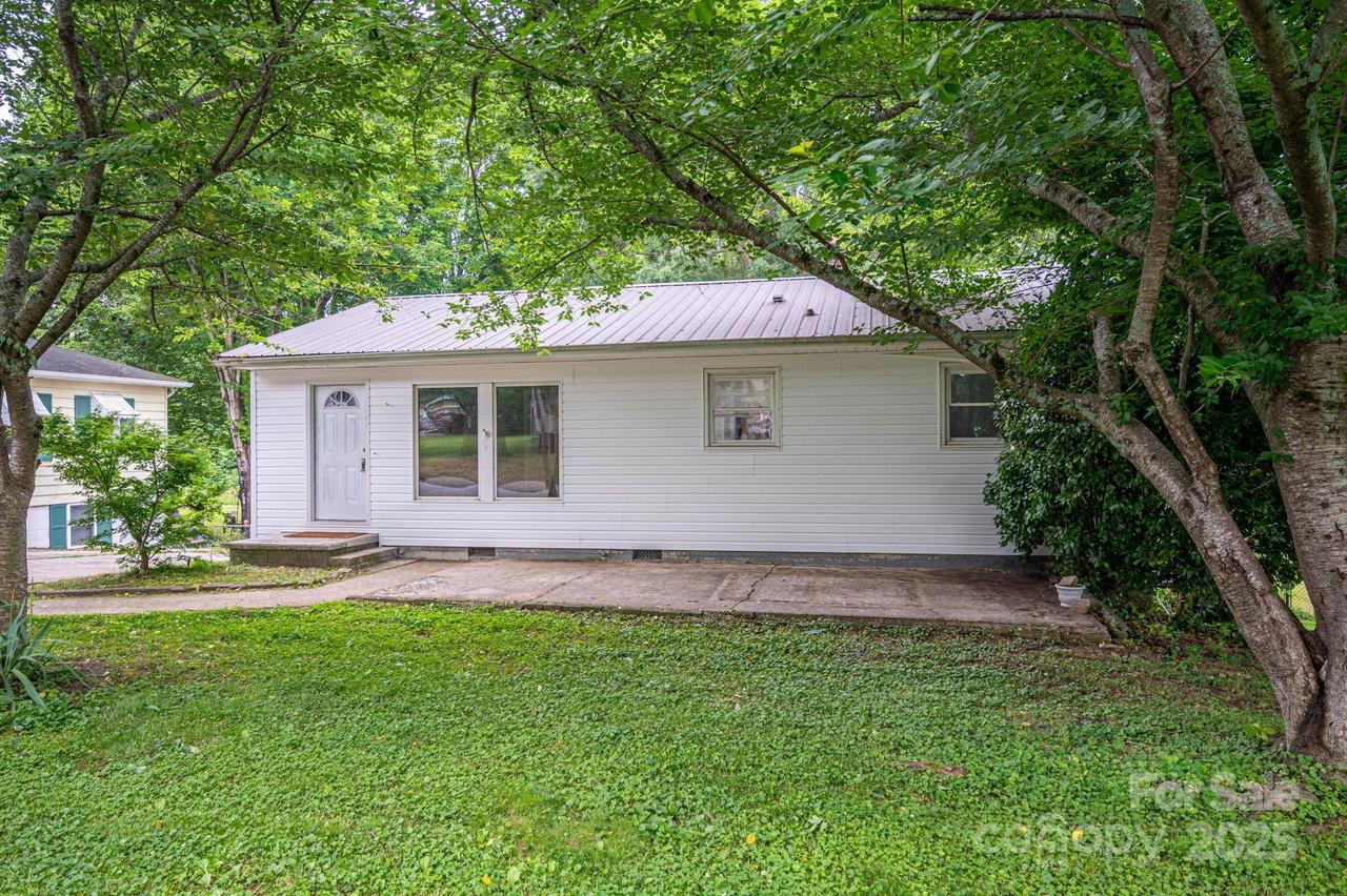 535 Norman Fair Ave., Lincolnton, NC 28092