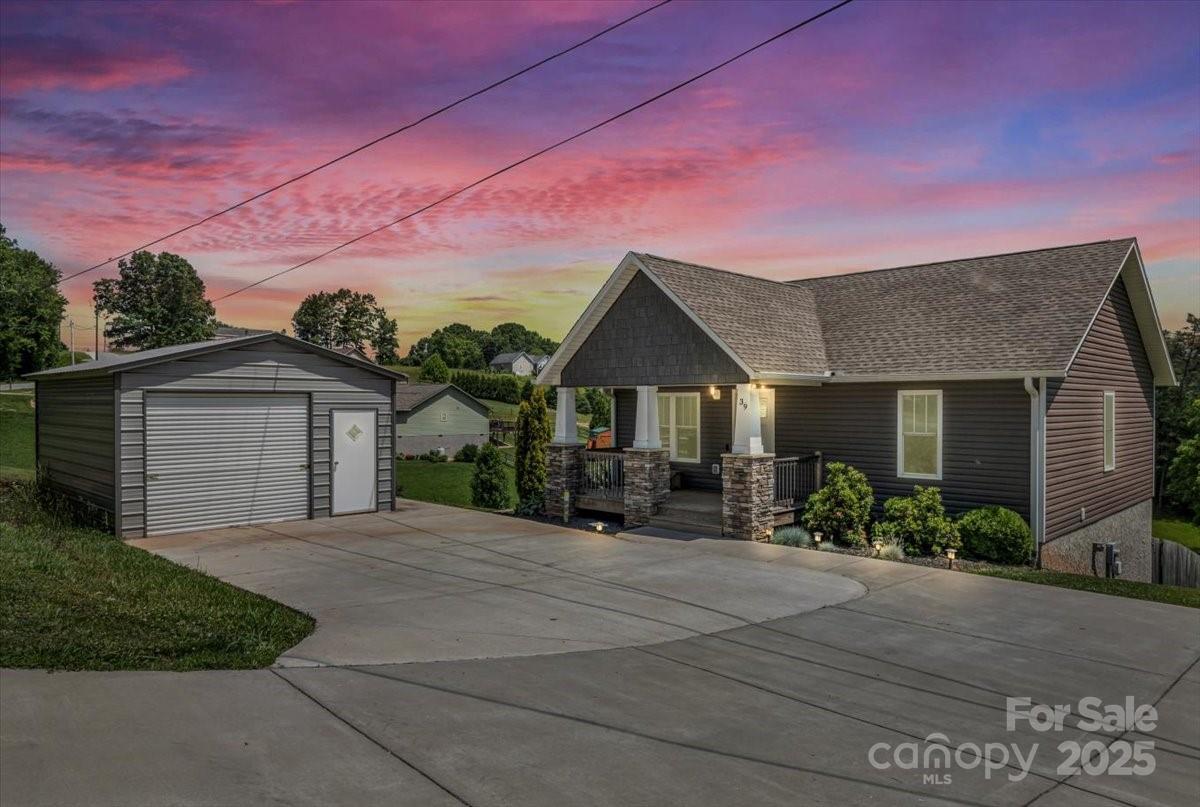 39 Curtis Miles Rd., Alexander, NC 28701