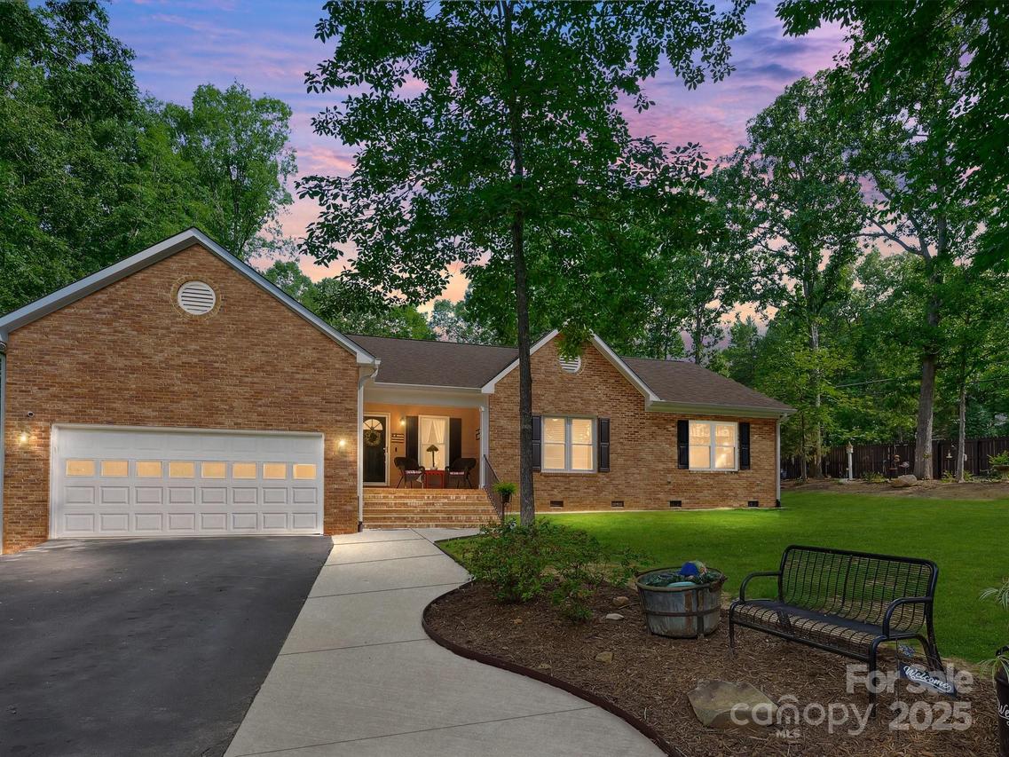 7300 Bailywick Dr., Waxhaw, NC 28173