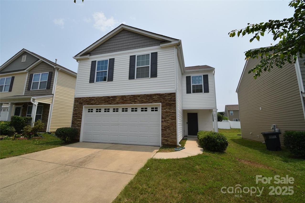 3014 Green Apple Dr., Dallas, NC 28034