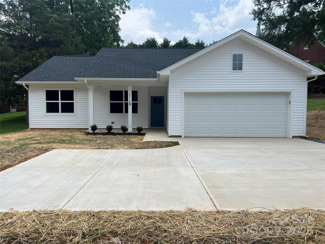 210 Johnson St., Troutman, NC 28116