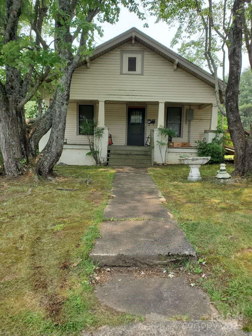 106 Pine St., Morganton, NC 28655