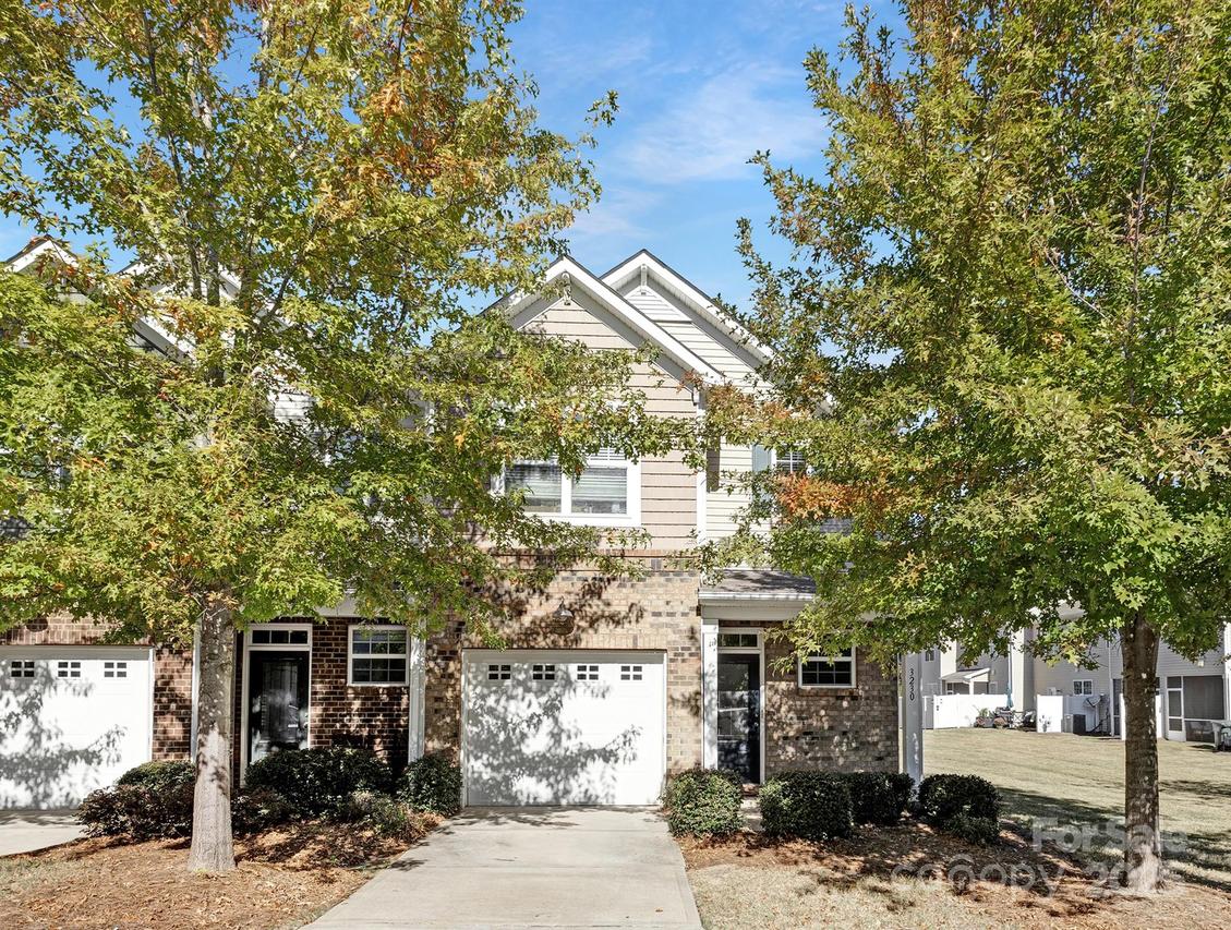 3230 Yarmouth Ln., Gastonia, NC 28056