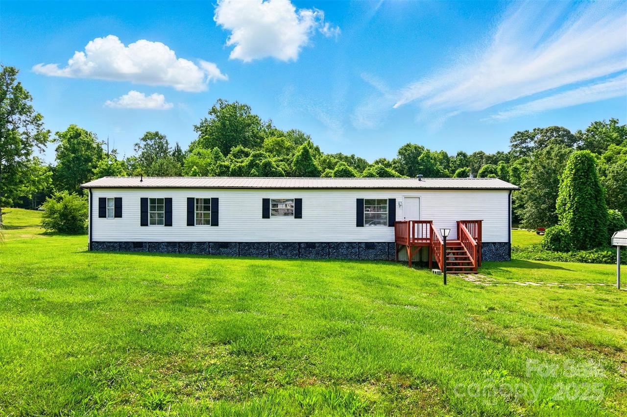 1016 S D Ave., Maiden, NC 28650