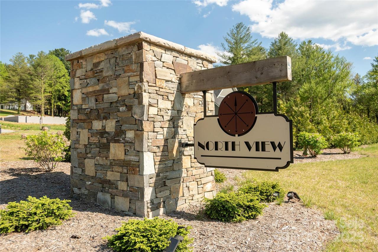 000 Northview Dr. #9, Hendersonville, NC 28791