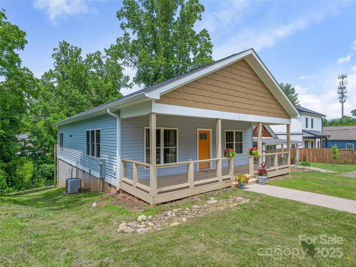 108 Le-an-hurst Rd., Asheville, NC 28803