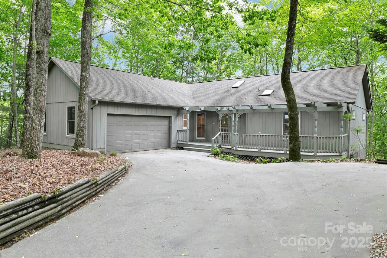 4404 Connestee Tr., Brevard, NC 28712