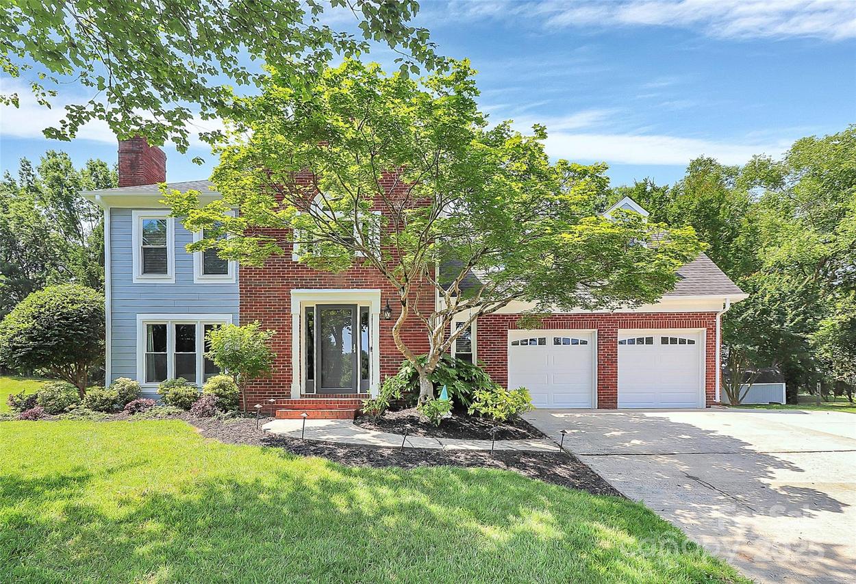 1011 Bydeford Ct., Matthews, NC 28105