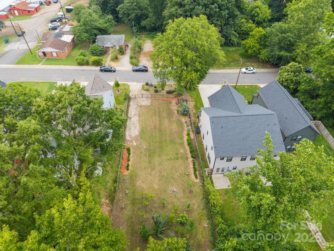 829 Holland Ave., Charlotte, NC 28206
