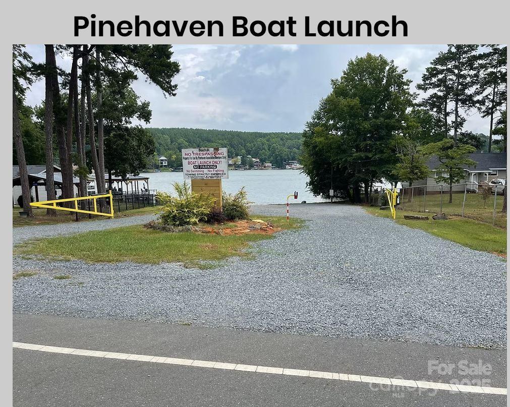 163 Hill Crest Rd., New London, NC 28127
