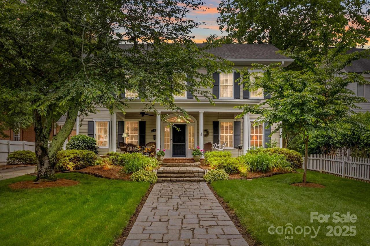 117 N Mulberry St., Statesville, NC 28677