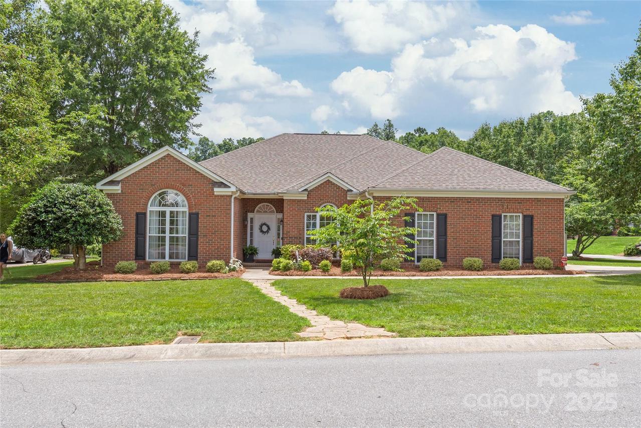 502 Roxanne Ct., Concord, NC 28027