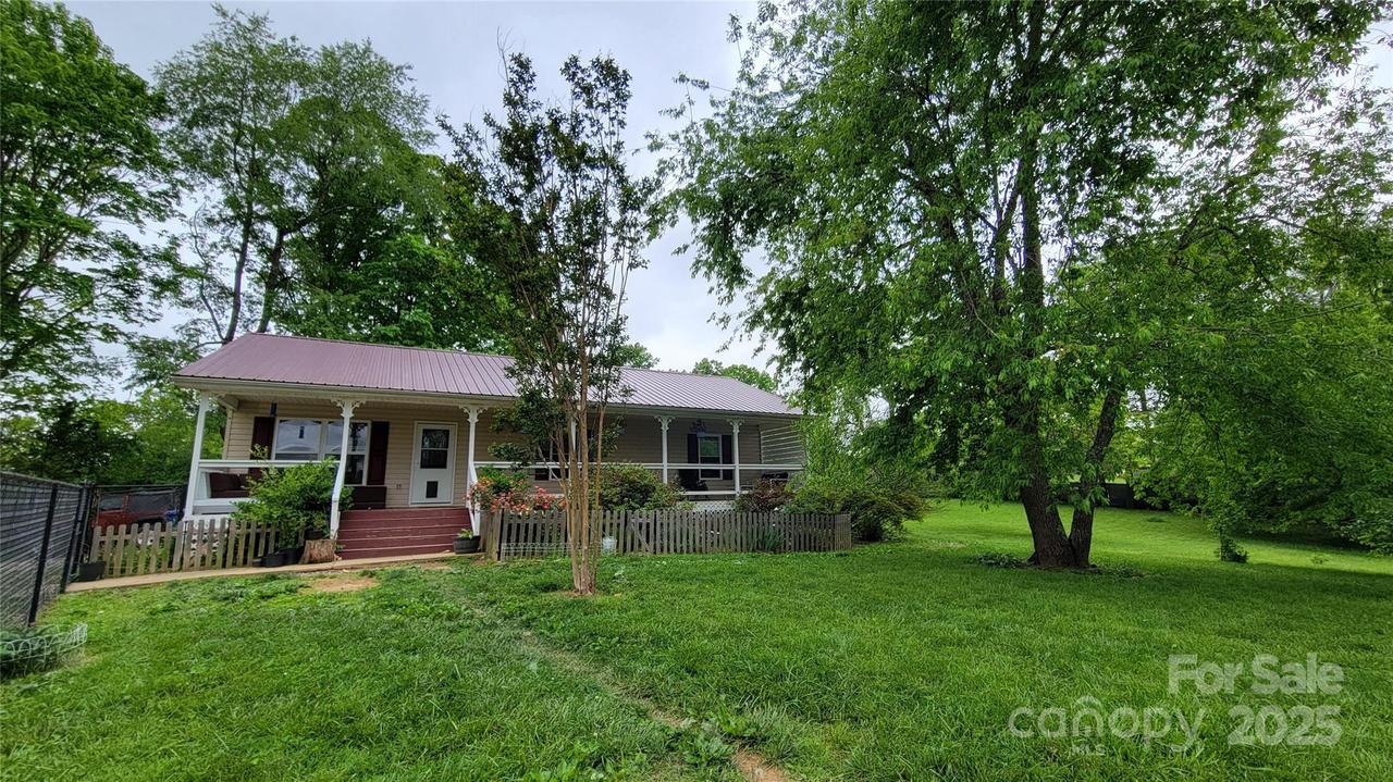 10 Haven Crest Ln., Fletcher, NC 28732