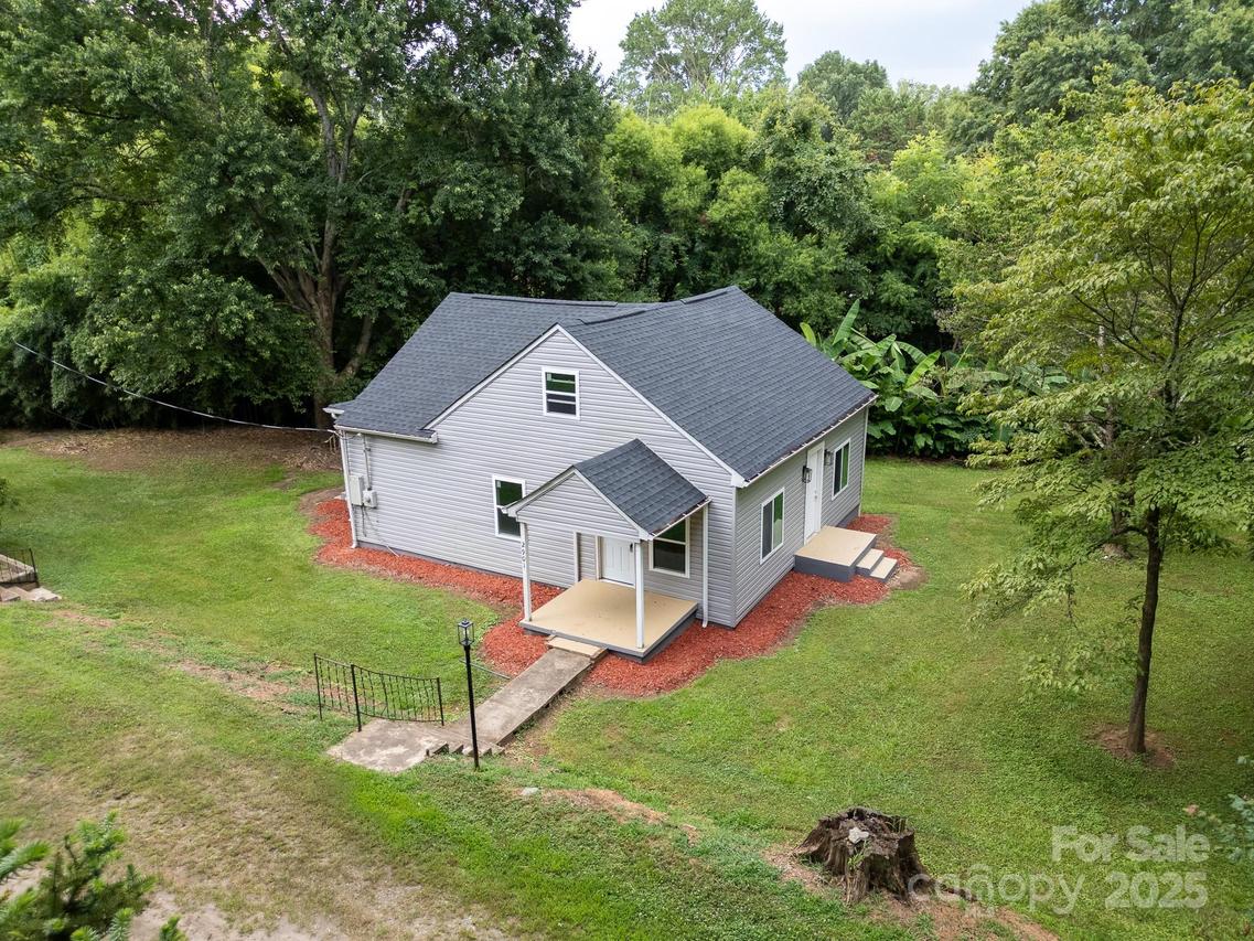 2901 N Shipp Ave., Newton, NC 28658