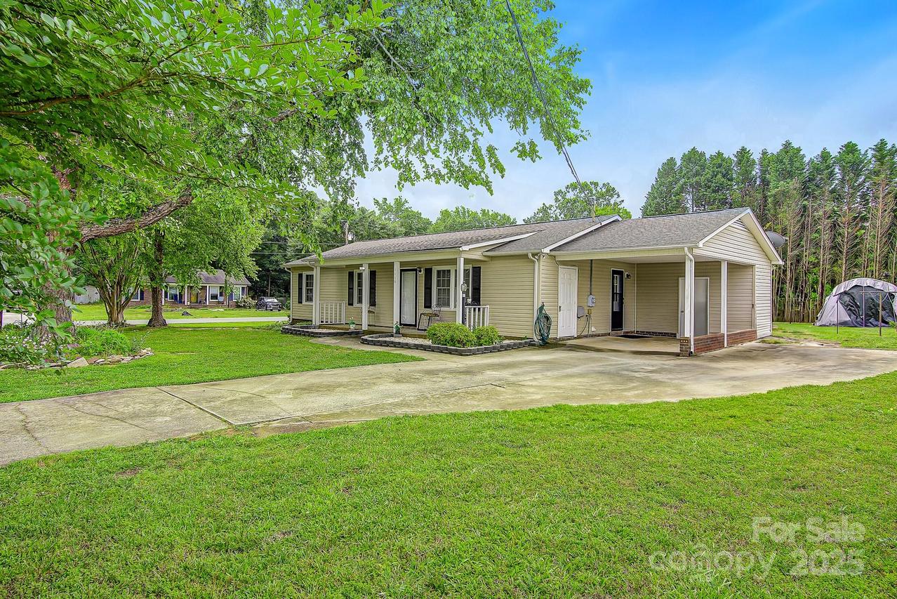 1116 Crestview Dr., Salisbury, NC 28146