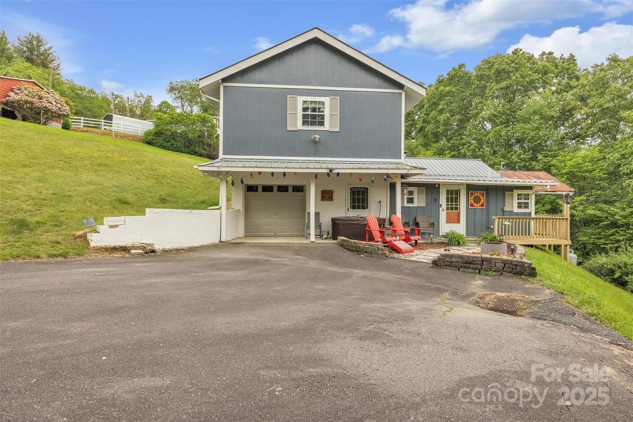 242 Ladd Parsons Rd., Crumpler, NC 28617