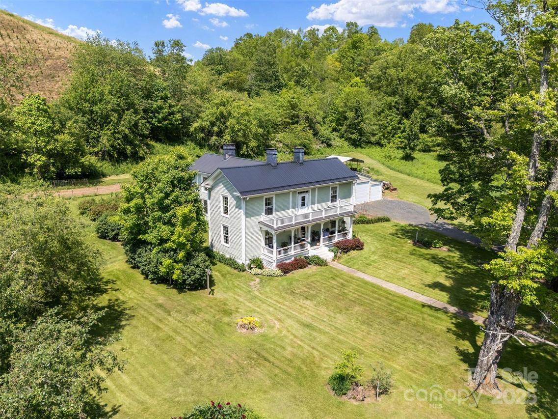 16215 Nc Hwy 194 Hwy., Lansing, NC 28643