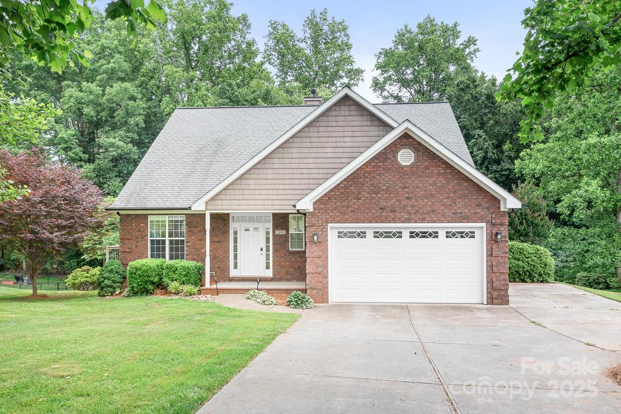 2695 Queens Dr., Lincolnton, NC 28092