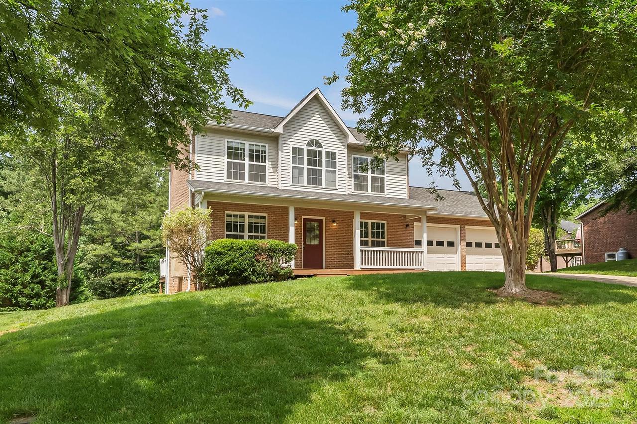 176 Sharon Valley Dr., Hickory, NC 28601