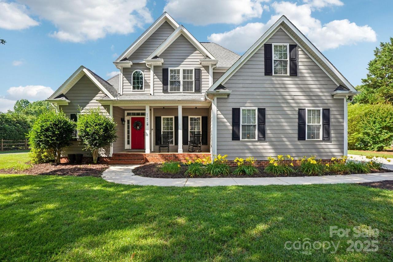 175 Turnberry Ln., Mooresville, NC 28117