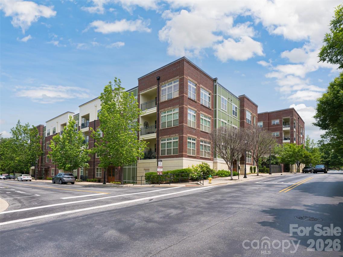 5 Farleigh St. #206, Asheville, NC 28803