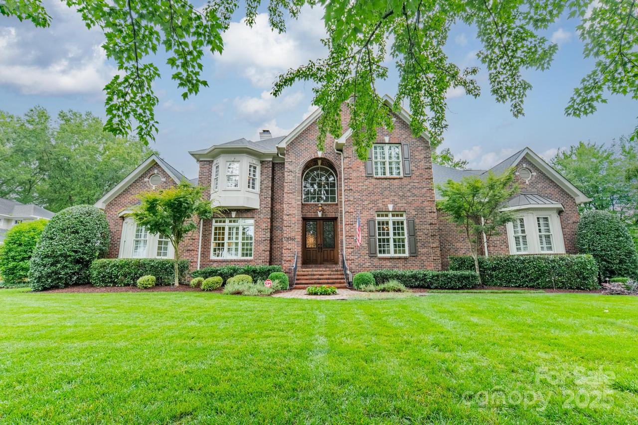 2300 Richardson Dr., Charlotte, NC 28211
