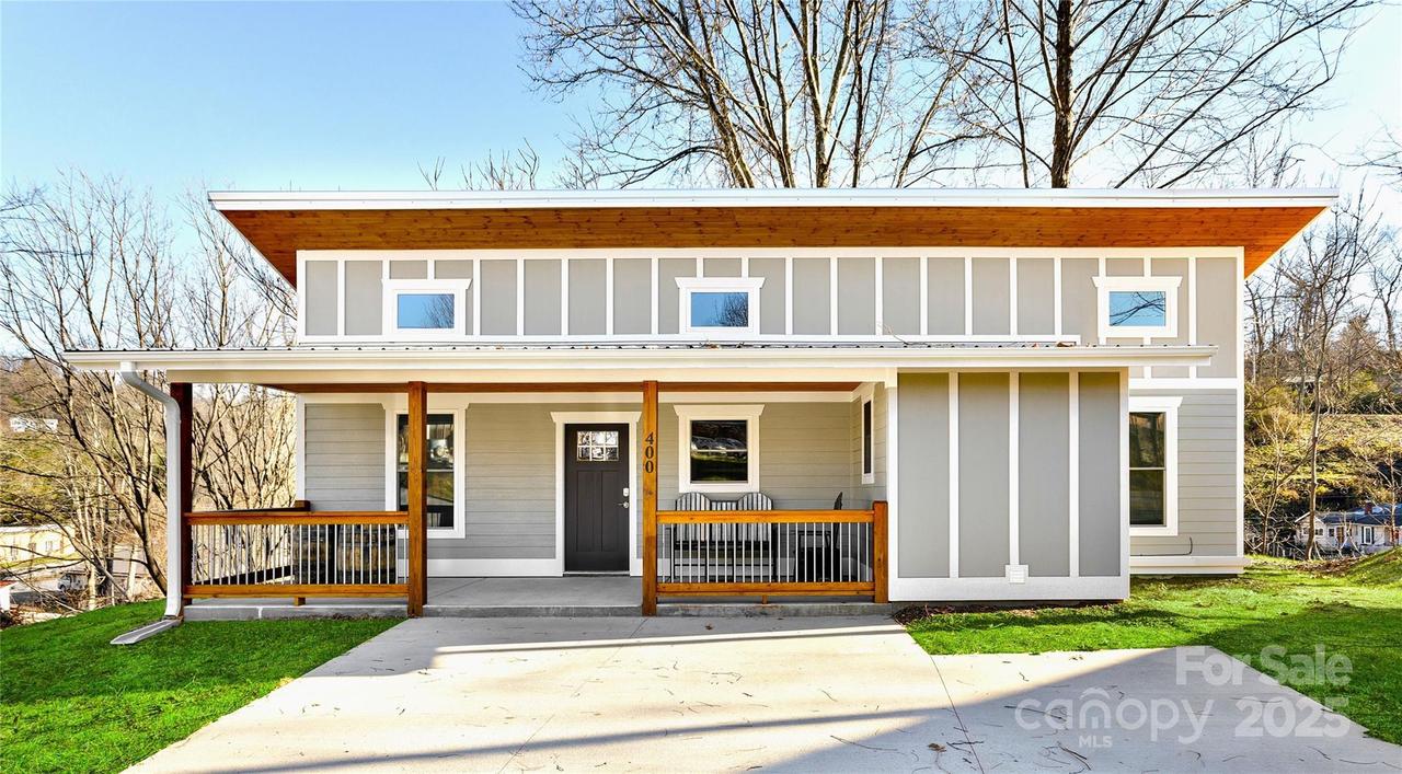 400 Wall St., Waynesville, NC 28786