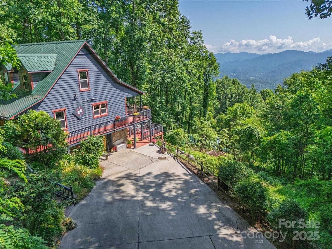 2981 Heath Peak Rd., Waynesville, NC 28785