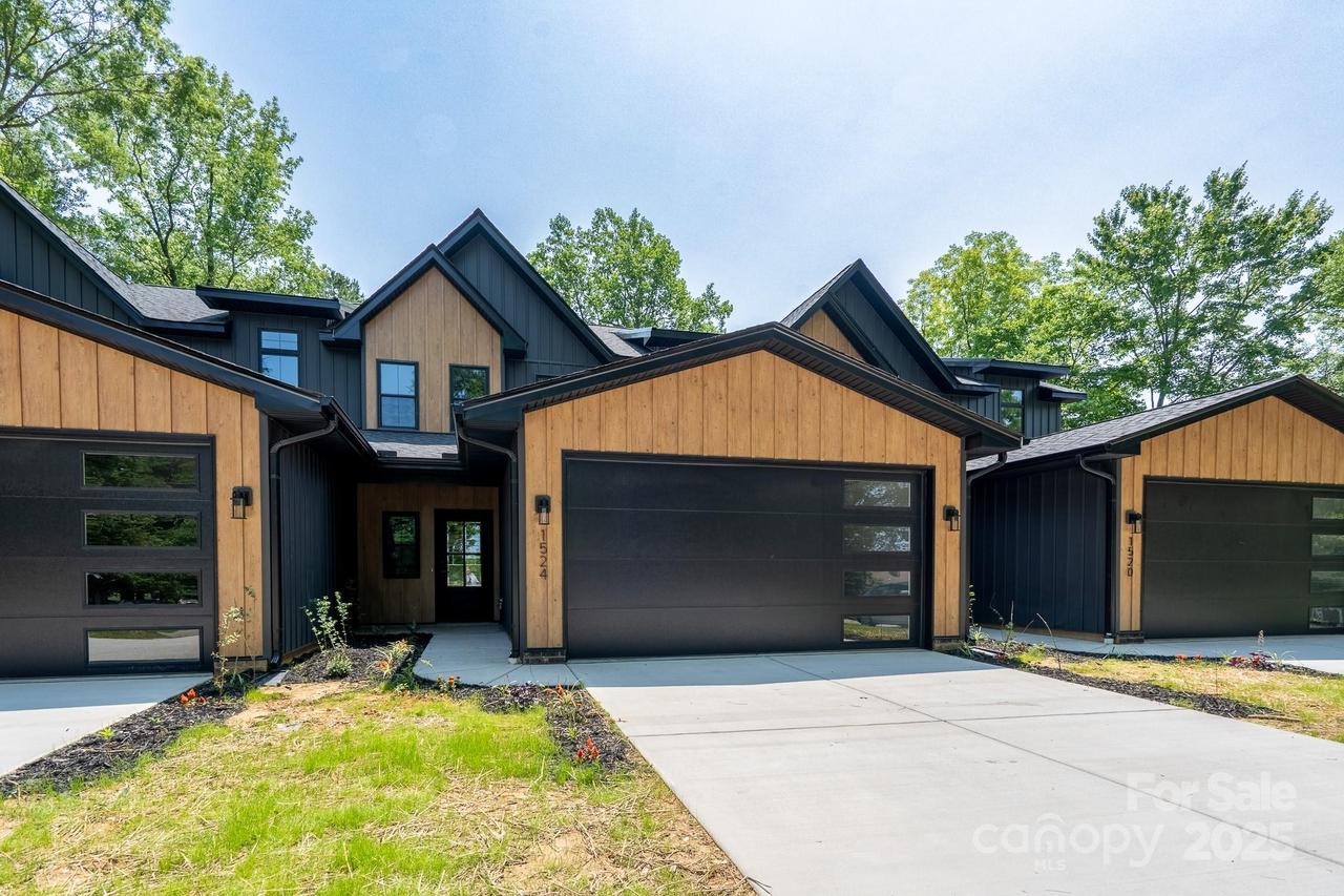 1524 Enochville Rd., Kannapolis, NC 28081