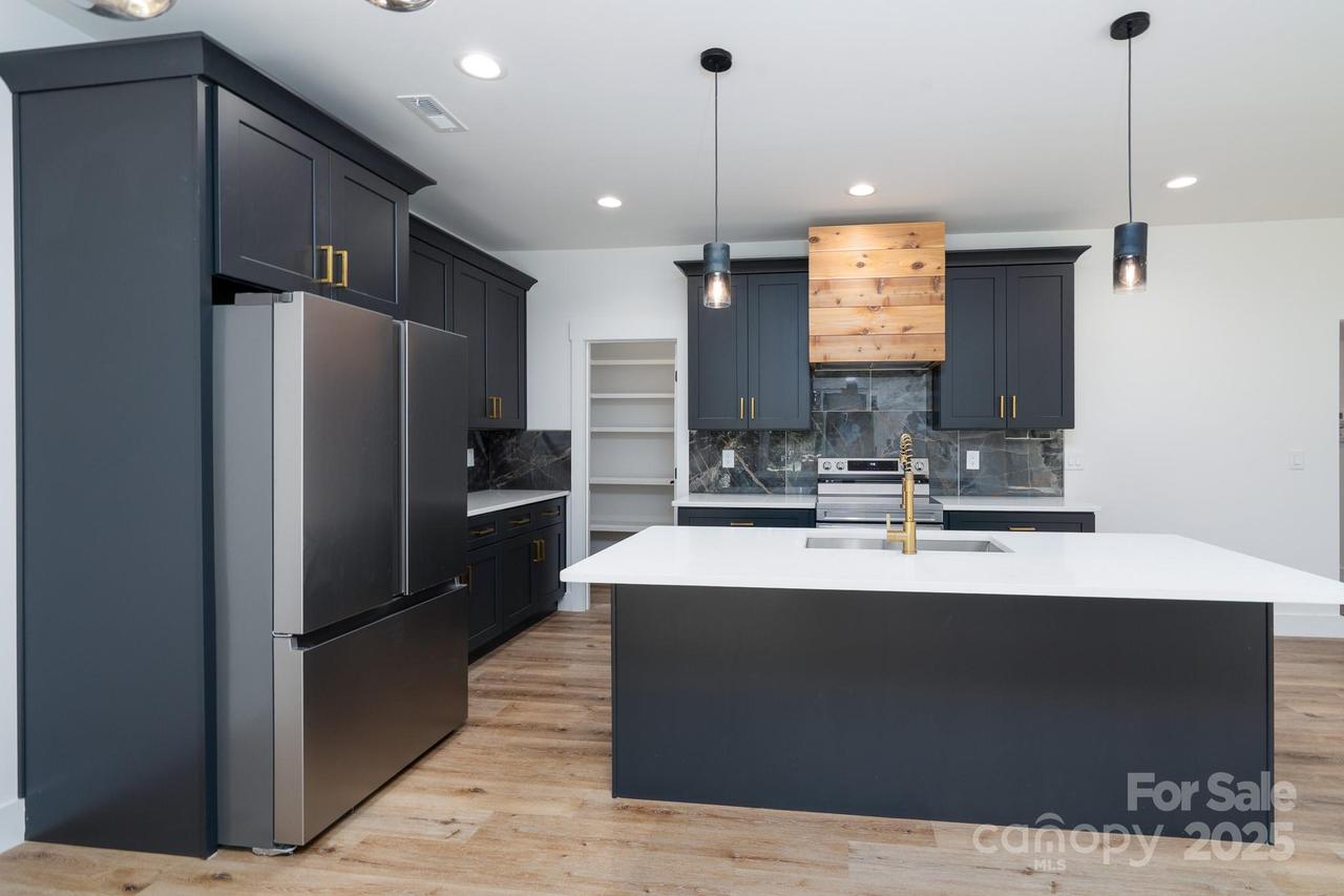 1524 Enochville Rd., Kannapolis, NC 28081