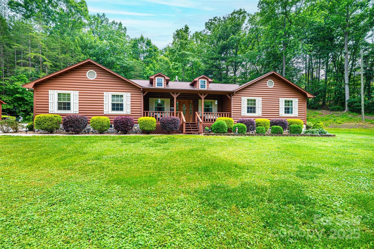 377 Birch Circle Dr., Hudson, NC 28638