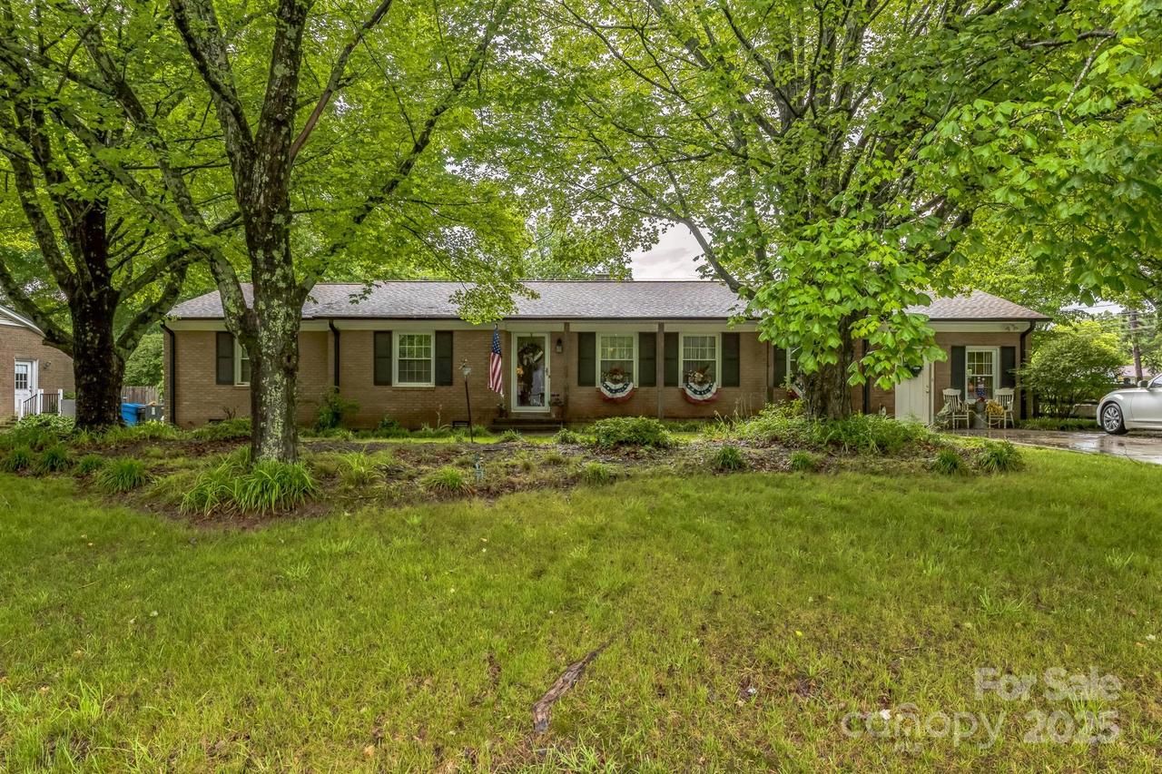 1005 Fieldstone Rd., Mooresville, NC 28115