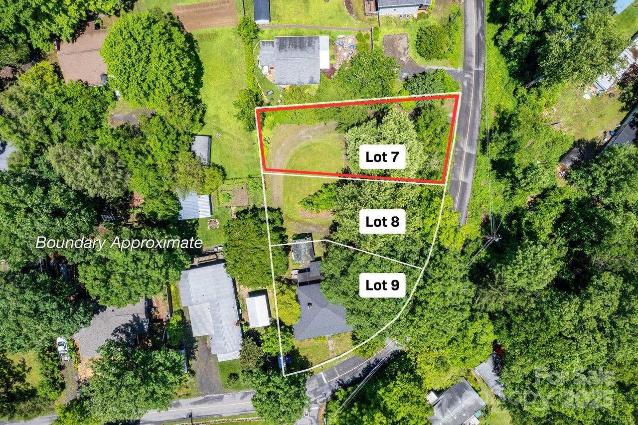 113 4th St. #7, Black Mountain, NC 28711