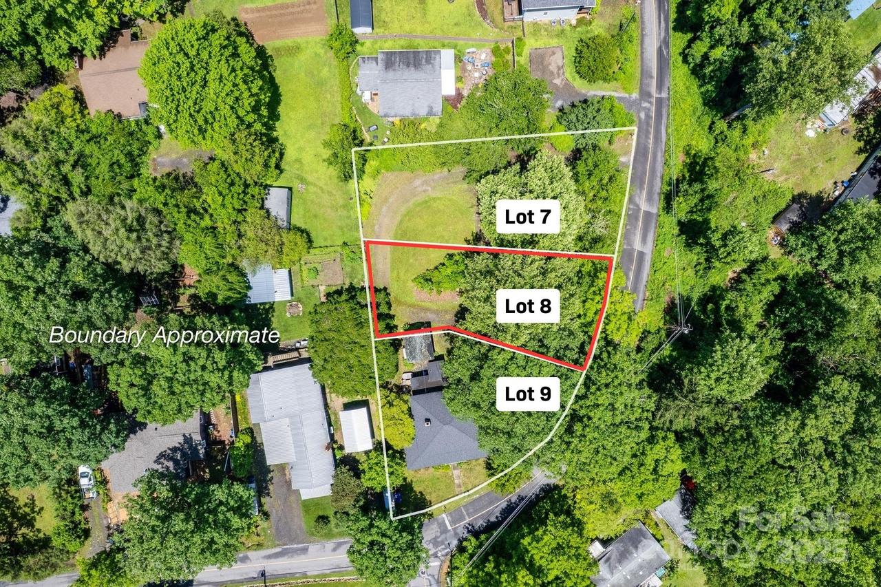 113 4th St. #8, Black Mountain, NC 28711