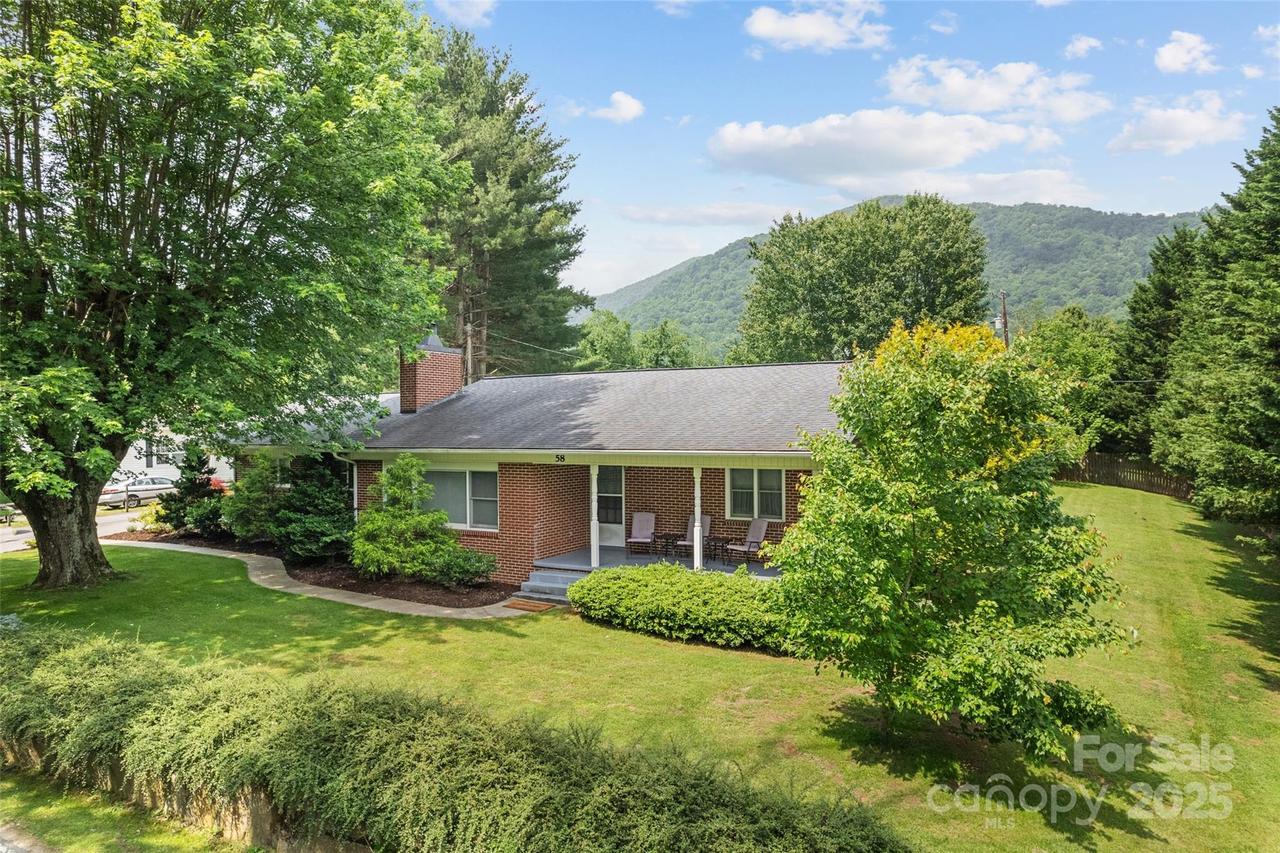 58 Campbell Creek Rd., Maggie Valley, NC 28751