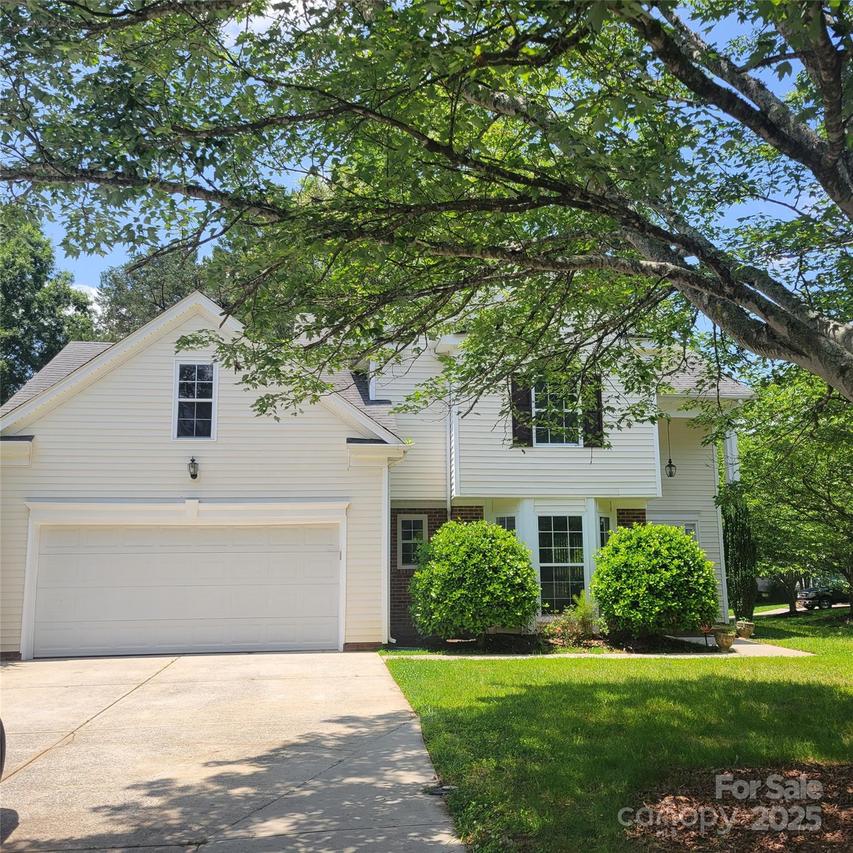 13039 Peacock Ln., Charlotte, NC 28215