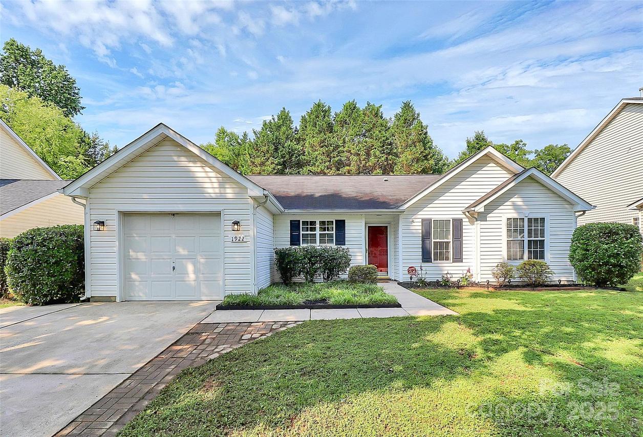 1922 Decatur Ct., Charlotte, NC 28213