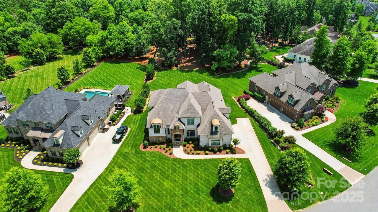 300 Wheatberry Hill Dr., Weddington, NC 28104